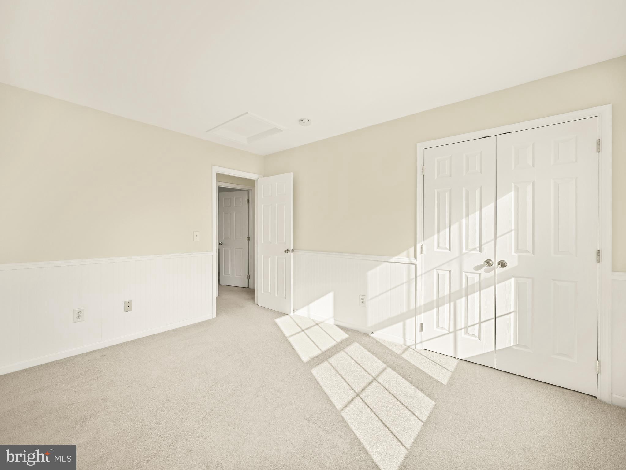 RIVERSIDE ON THE POTOMAC - Residential