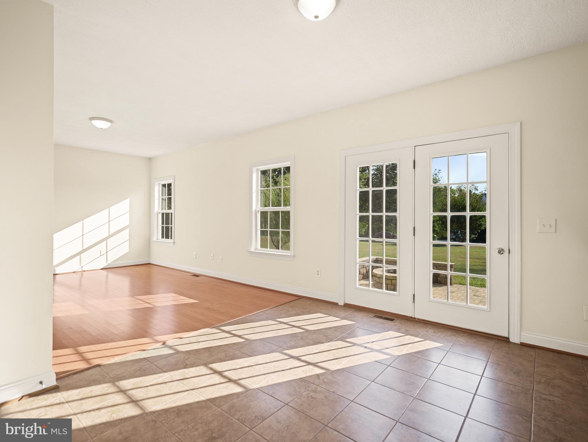 RIVERSIDE ON THE POTOMAC - Residential