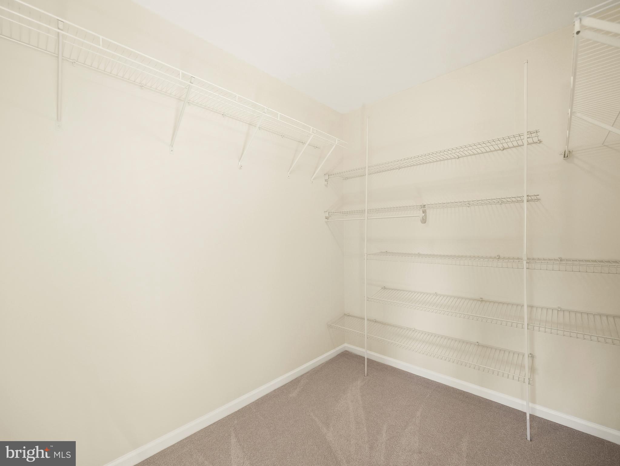 RIVERSIDE ON THE POTOMAC - Residential