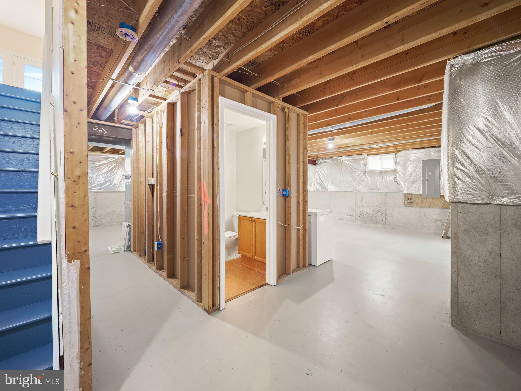 RIVERSIDE ON THE POTOMAC - Residential