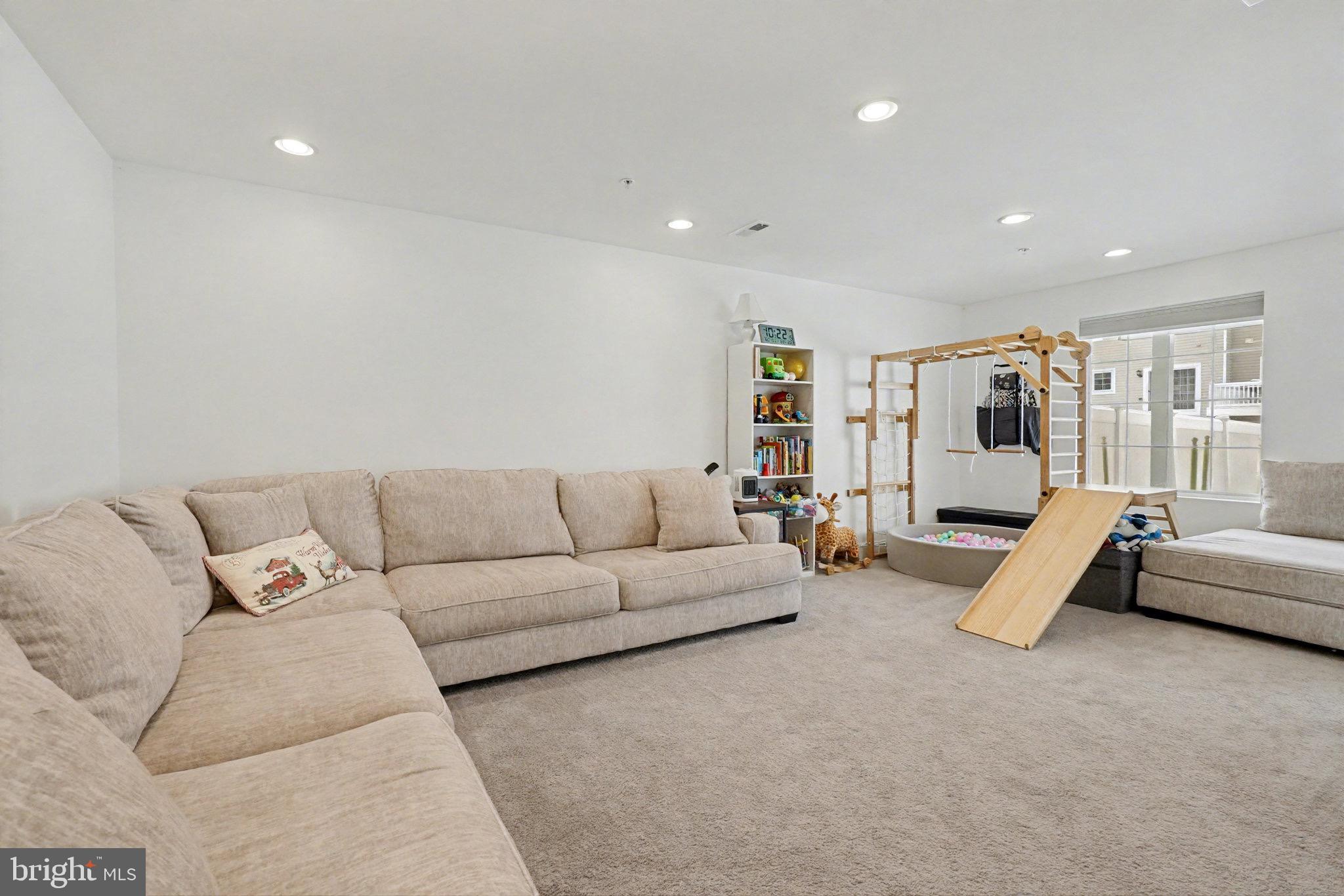 BEECH CREEK - Residential