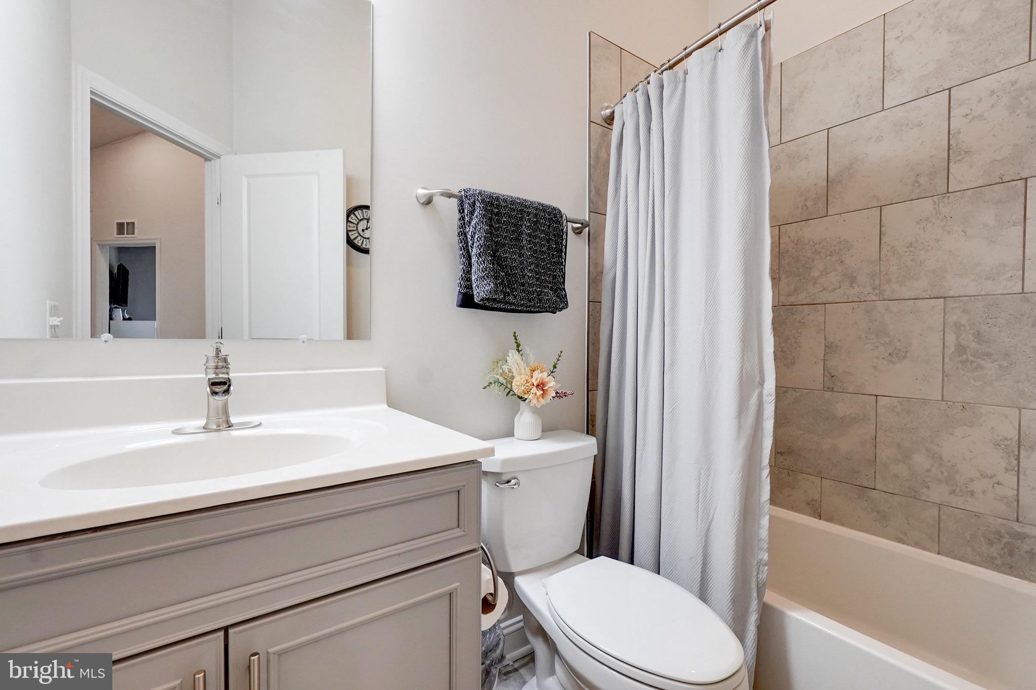 BEECH CREEK - Residential