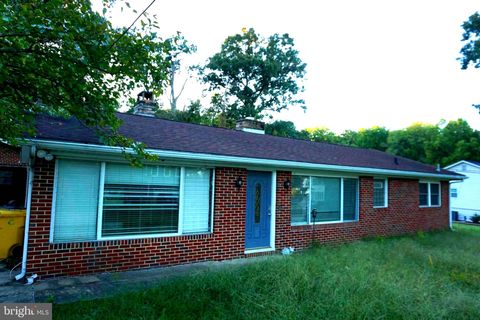 7948 OAK ROAD PASADENA MD 21122