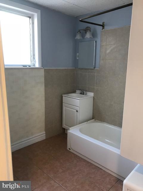 PORT RICHMOND - Residential