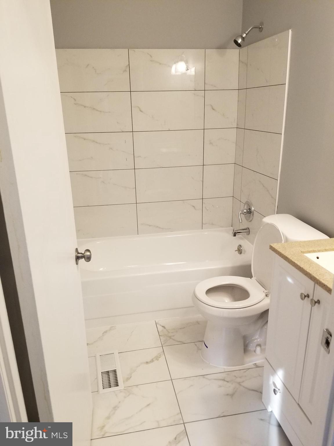 MAPLE RIDGE - Residential