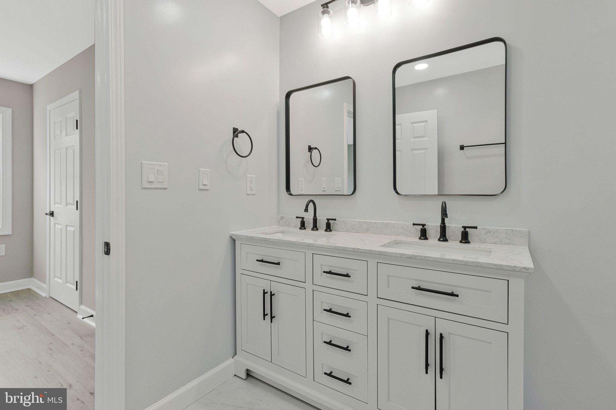 SPRINGFIELD VILLAGE - Residential