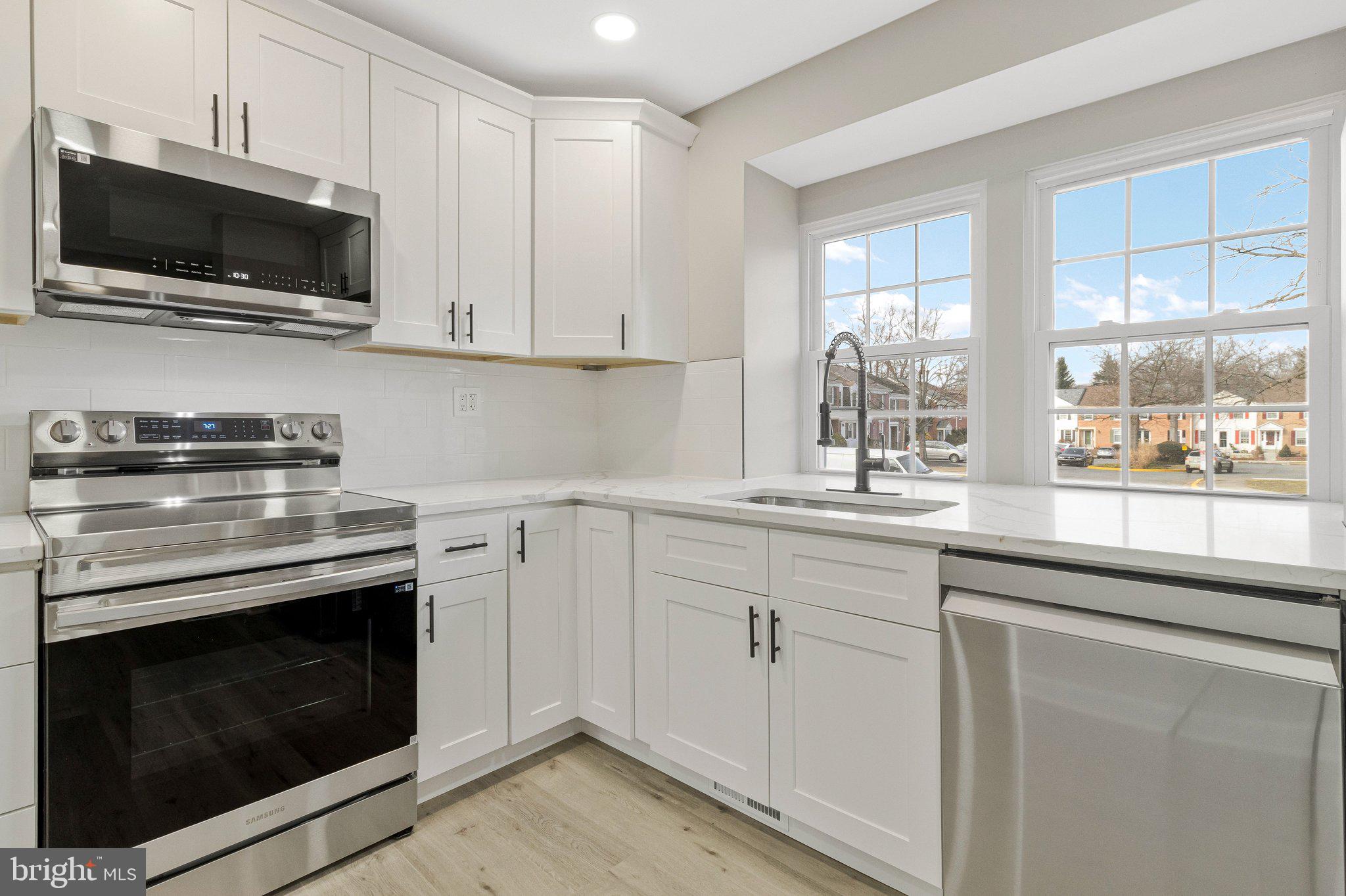 SPRINGFIELD VILLAGE - Residential