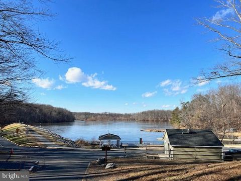 7269 EVANSTON ROAD SPRINGFIELD VA 22150