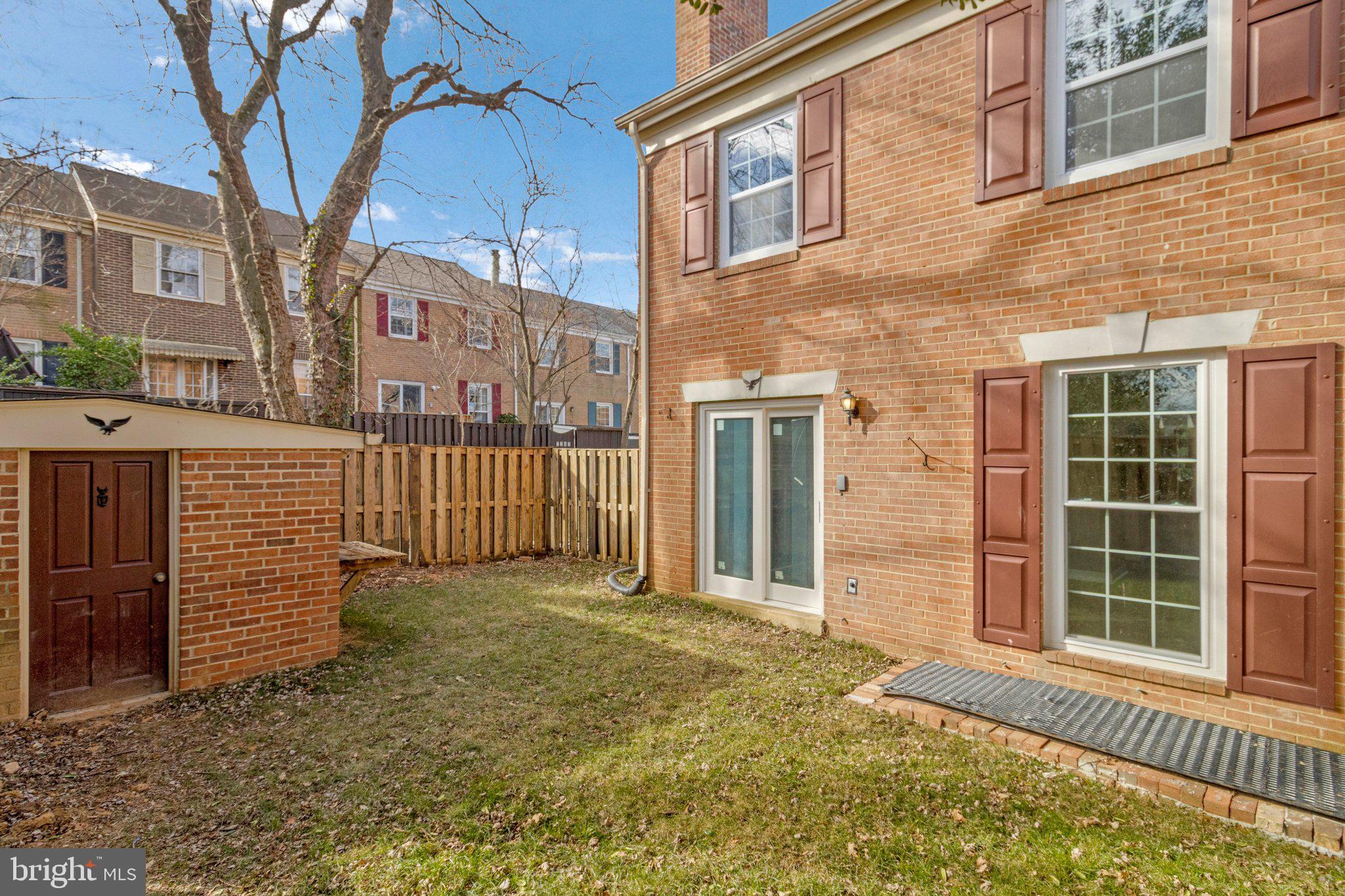 SPRINGFIELD VILLAGE - Residential