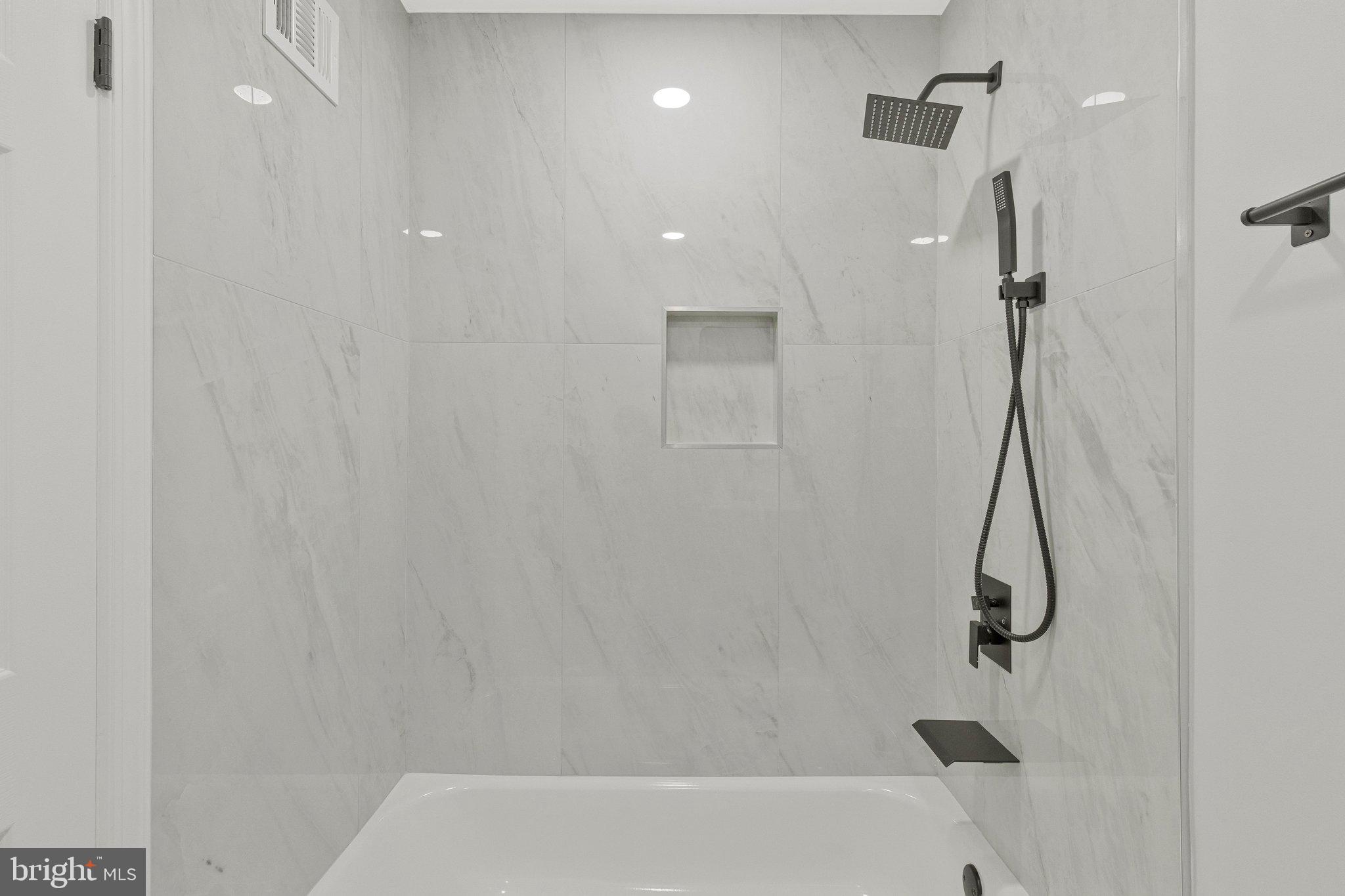 SPRINGFIELD VILLAGE - Residential