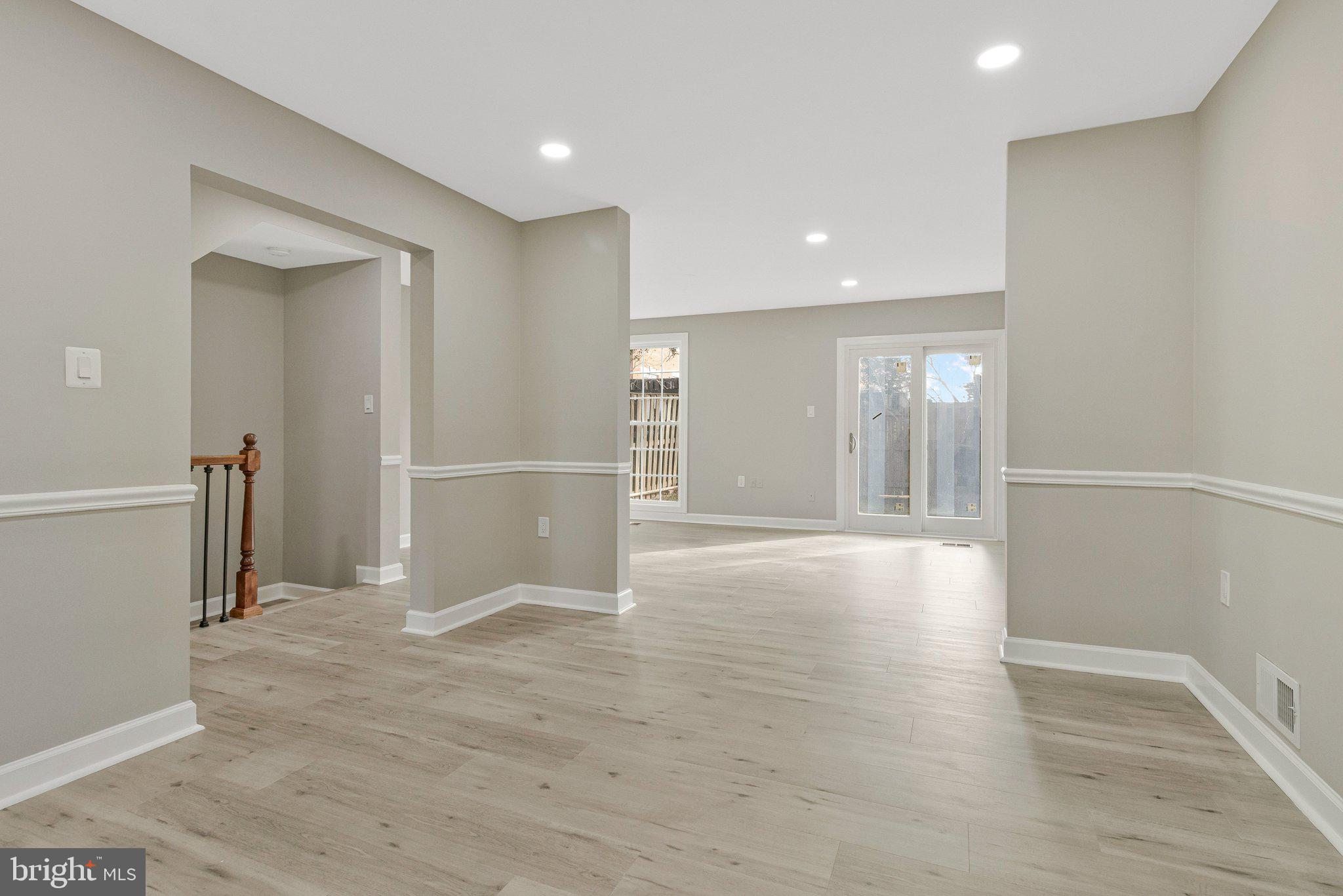 SPRINGFIELD VILLAGE - Residential