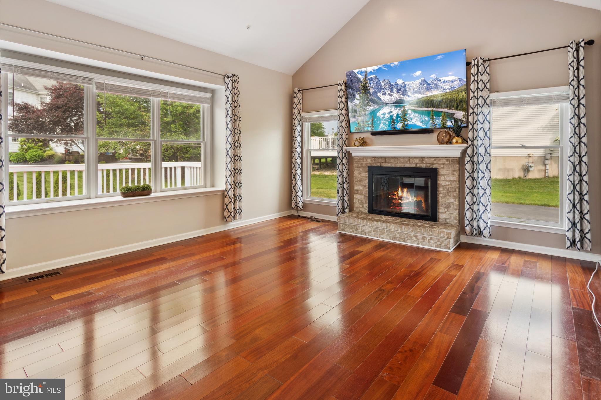 BUCKS CTY COUNTRYC - Residential