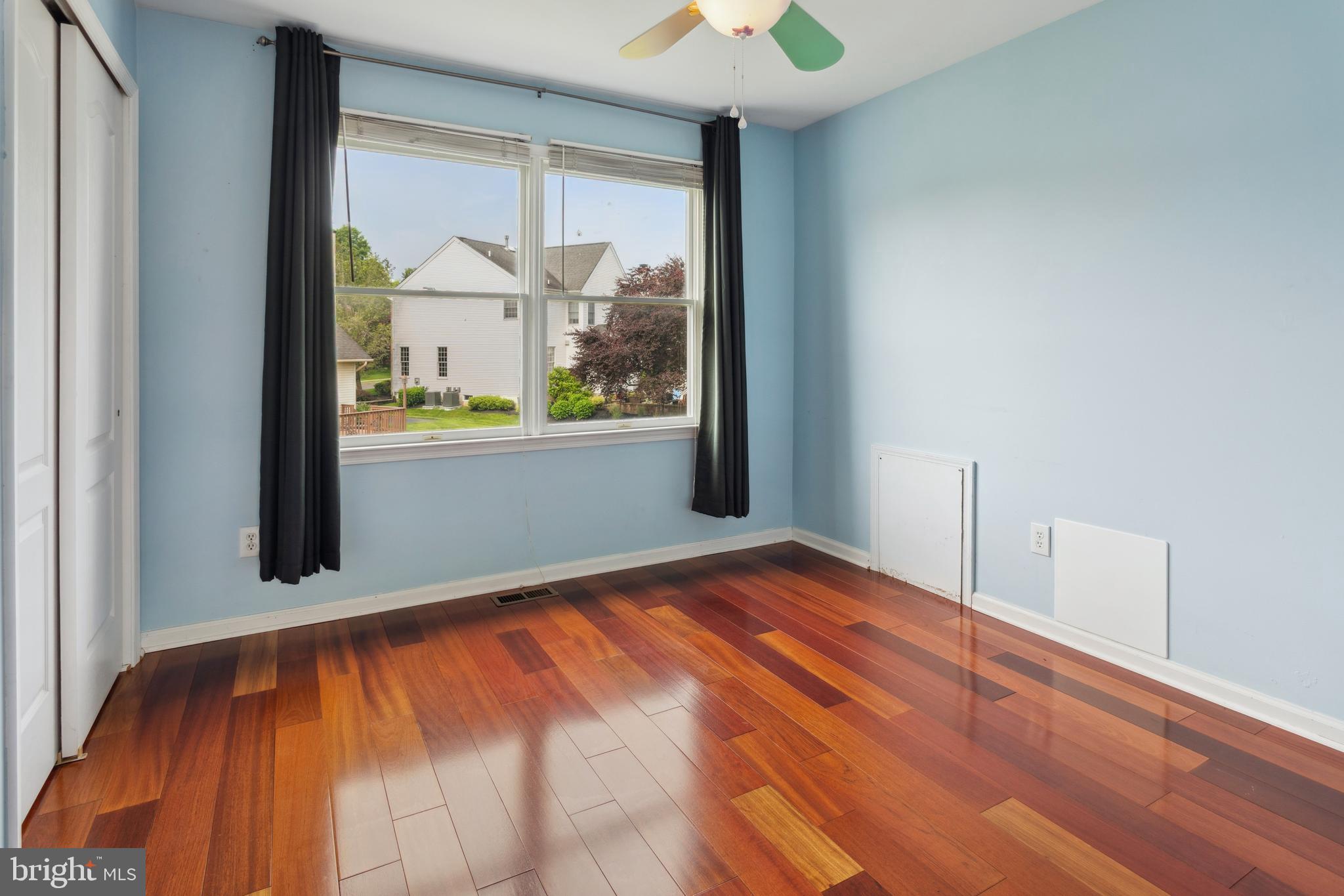 BUCKS CTY COUNTRYC - Residential