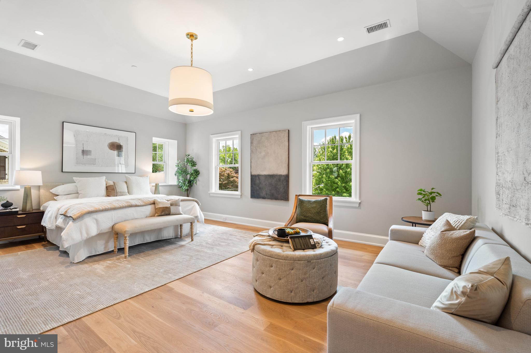 CHEVY CHASE - Residential