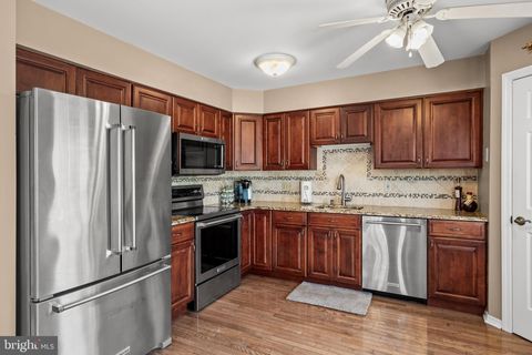 Tiny photo for 20 Claret Court, MARLTON, NJ 08053 (MLS # NJBL2111090)
