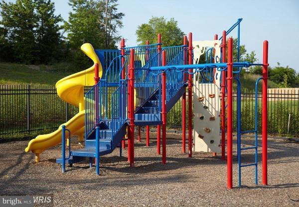 WOODSTREAM - Residential Lease