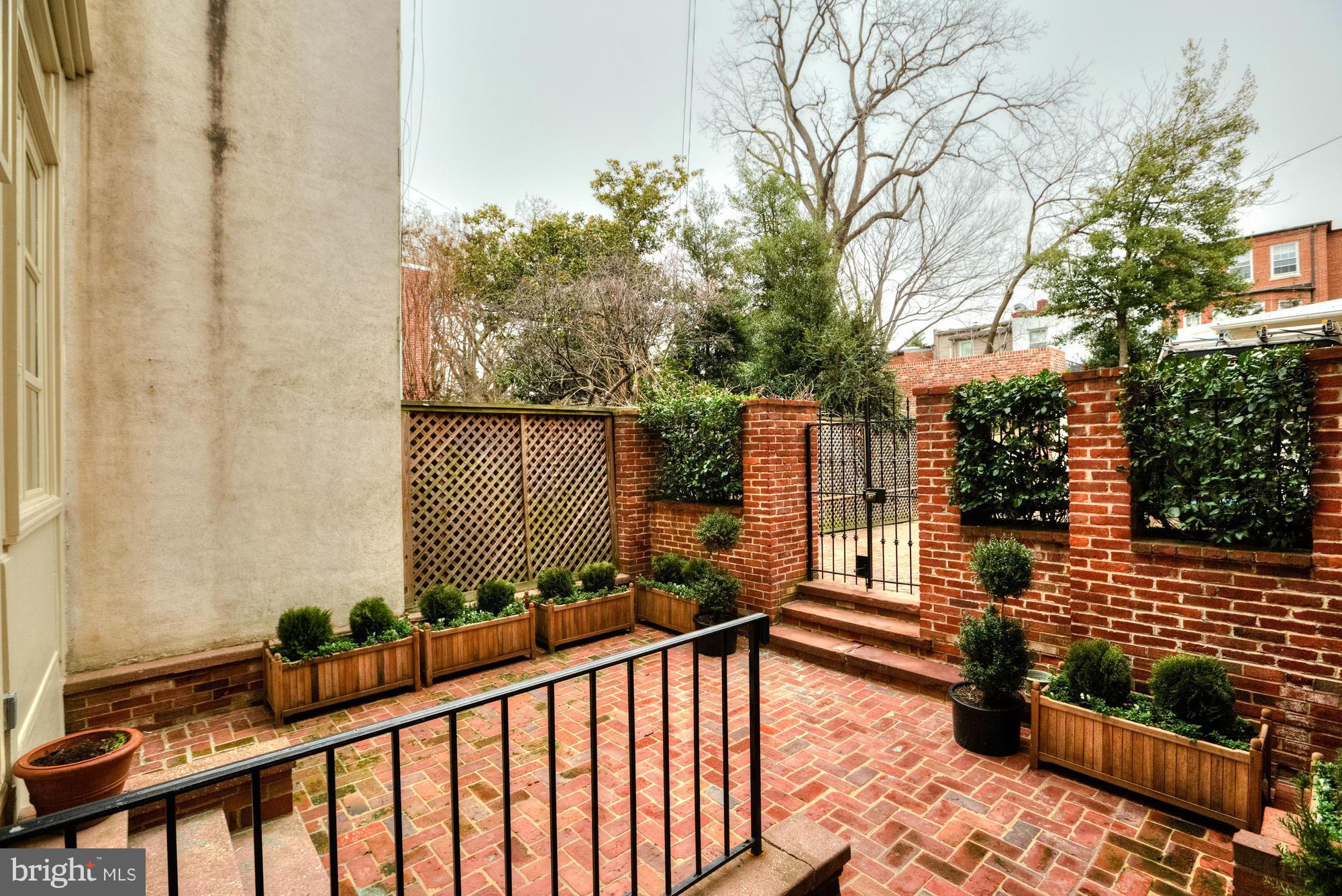GEORGETOWN - Residential