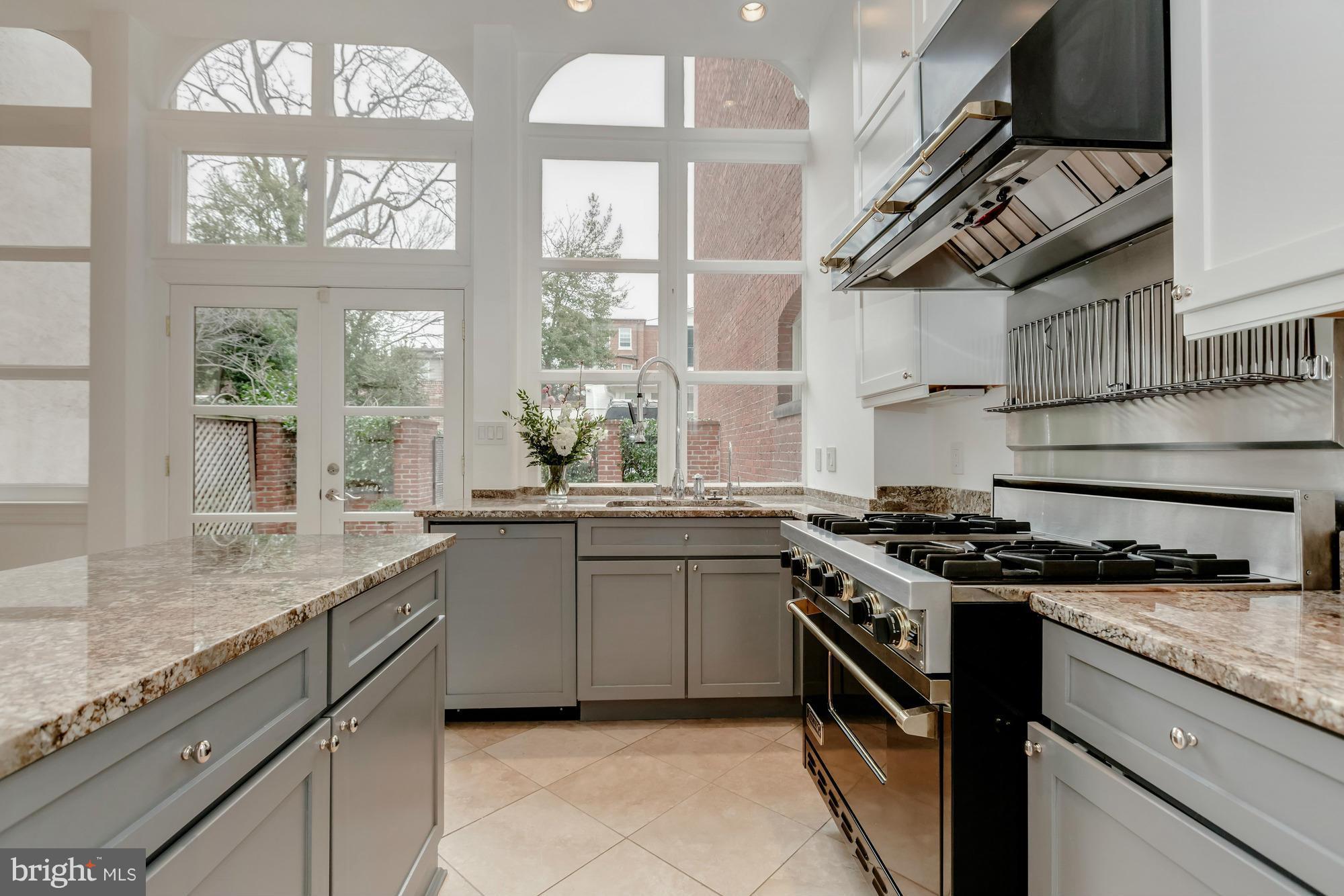 GEORGETOWN - Residential