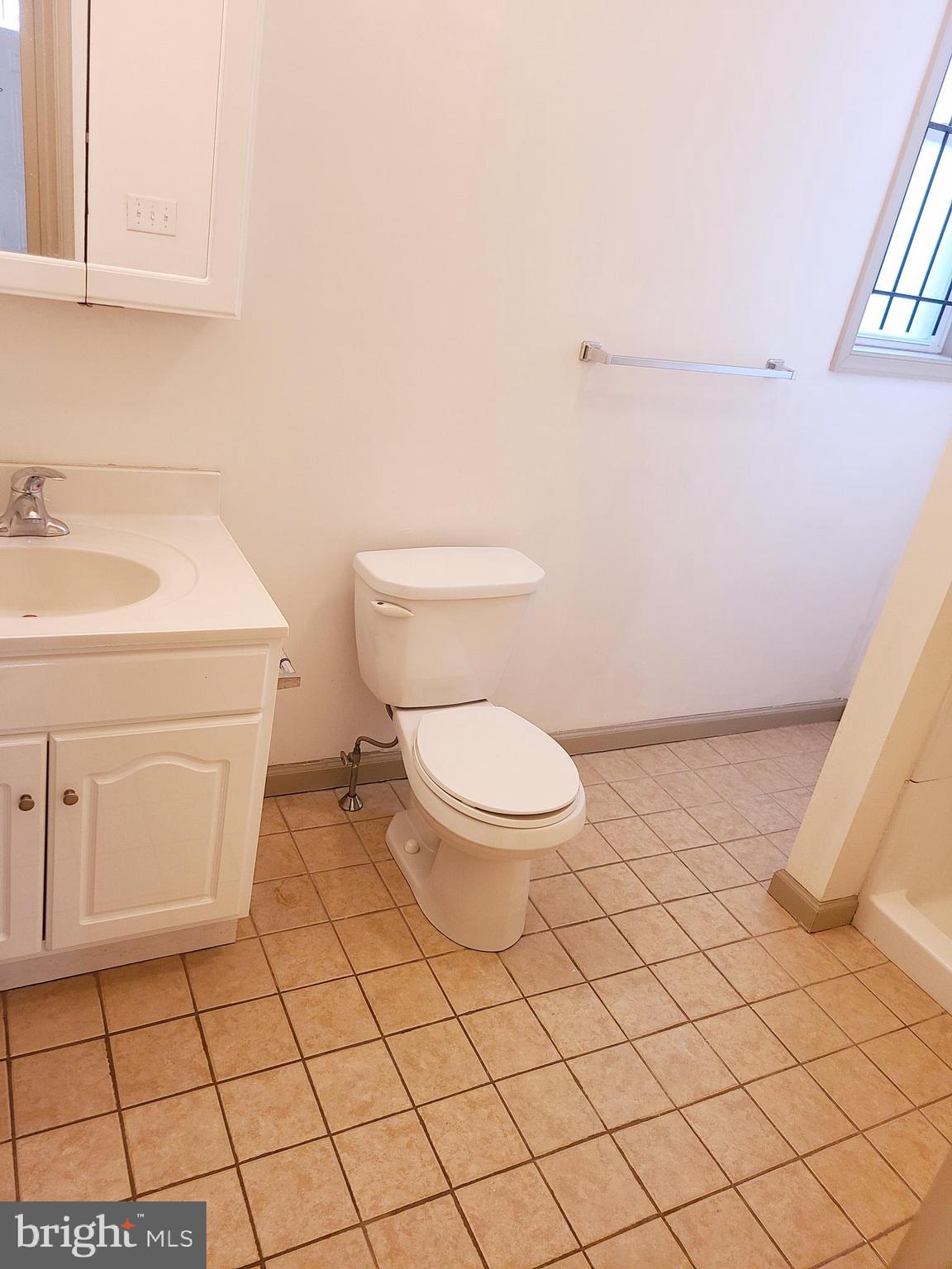 TEMPLE UNIVERSITY - Residential Lease