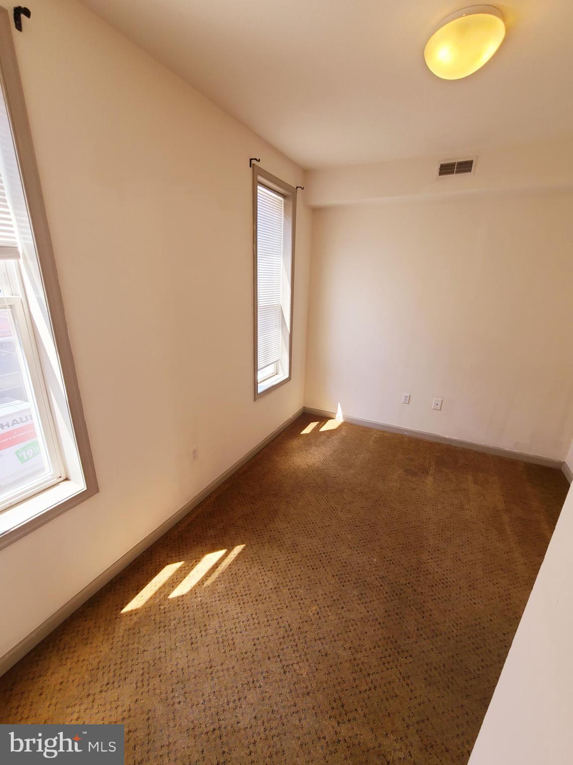 TEMPLE UNIVERSITY - Residential Lease