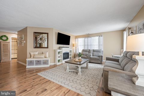 Photo of 427 Pepper Mill Court, SEWELL, NJ 08080 (MLS # NJGL2069898)