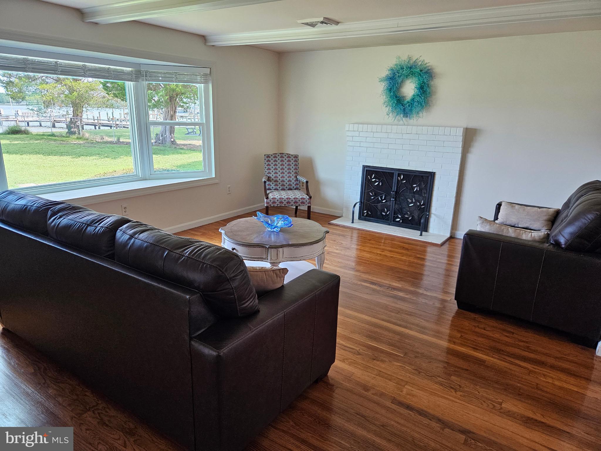 1514 DEEP POINT ROAD