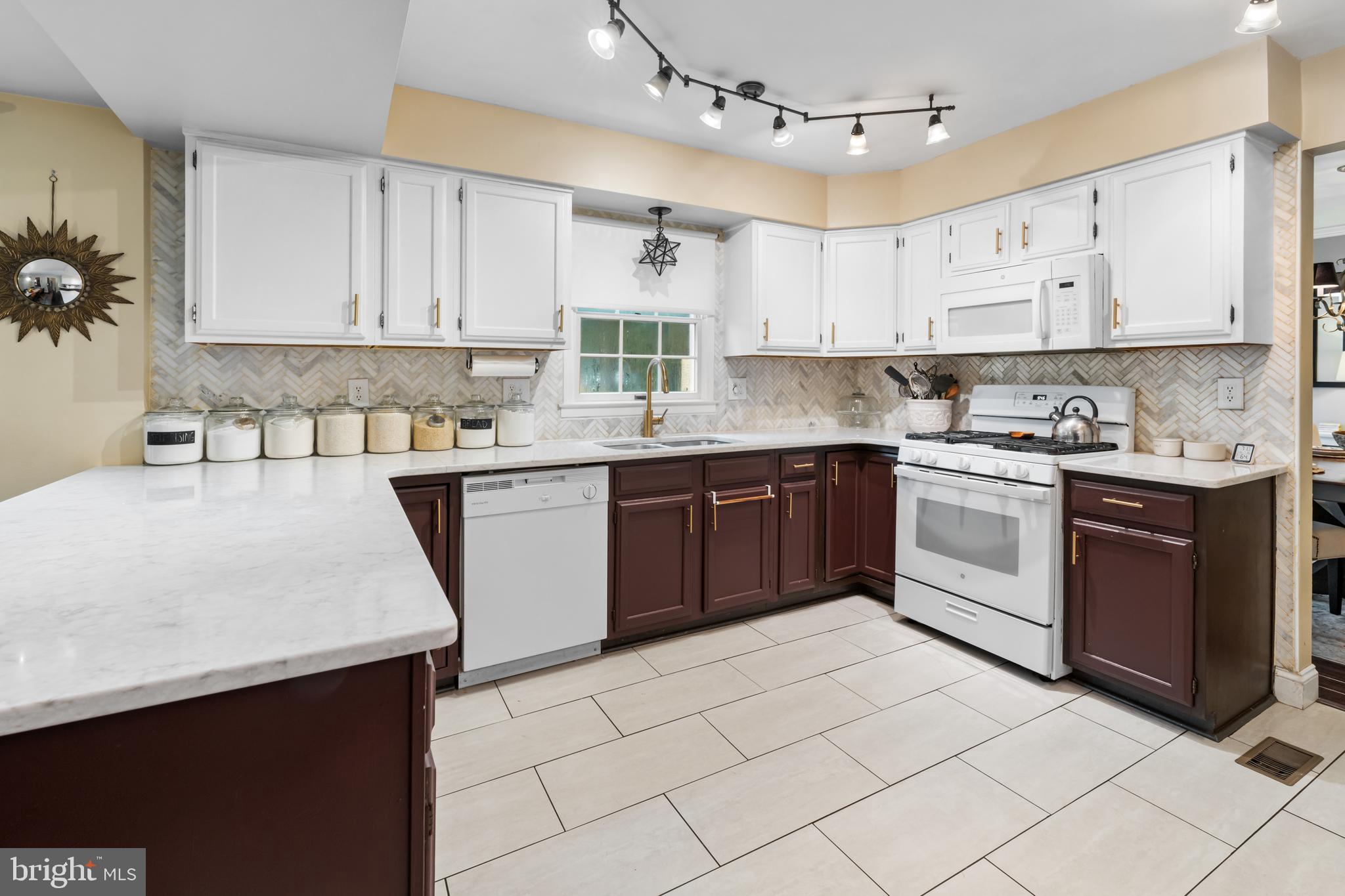 OAK GROVE - Residential