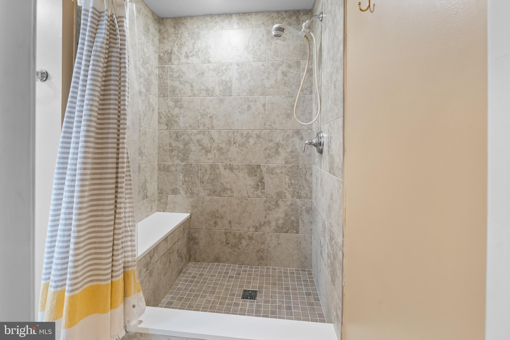 OAK GROVE - Residential