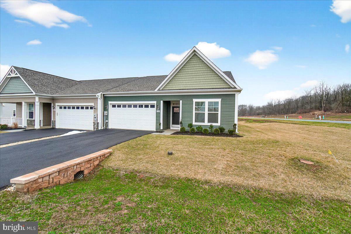 ROSEHILL MANOR - Residential