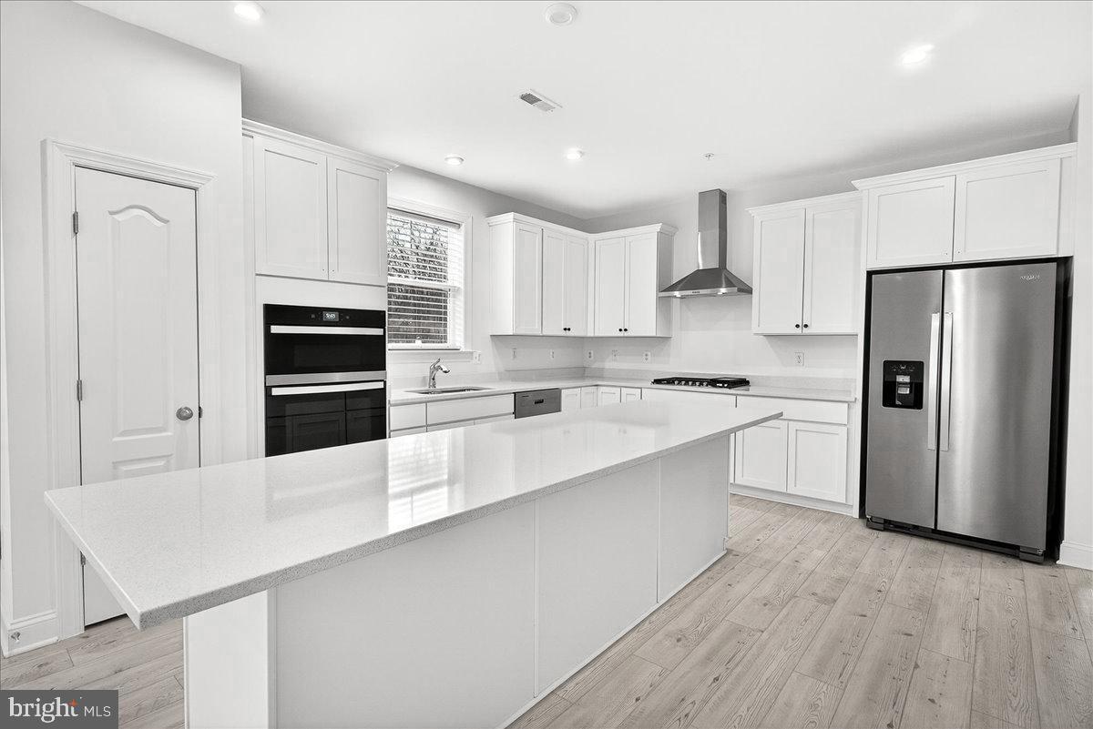 ROSEHILL MANOR - Residential