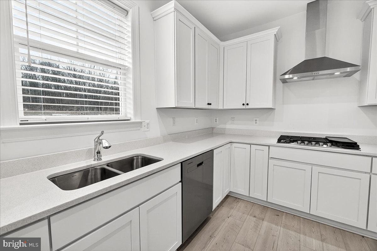 ROSEHILL MANOR - Residential