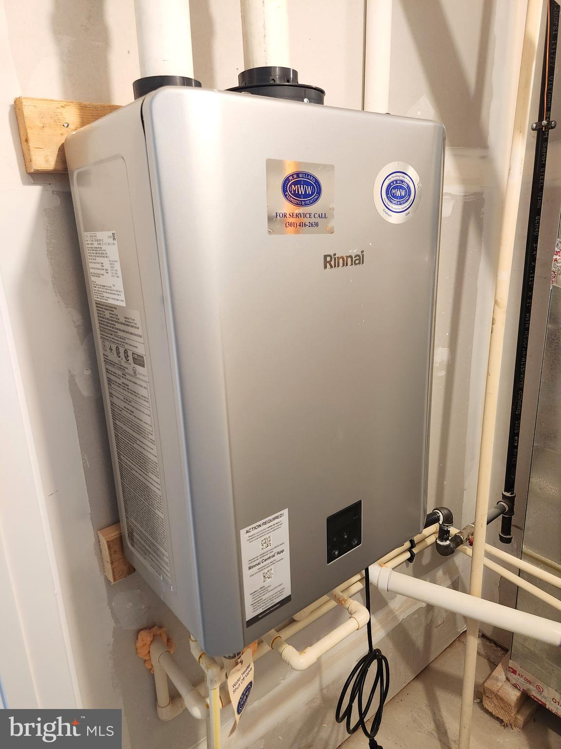 ROSEHILL MANOR - Residential