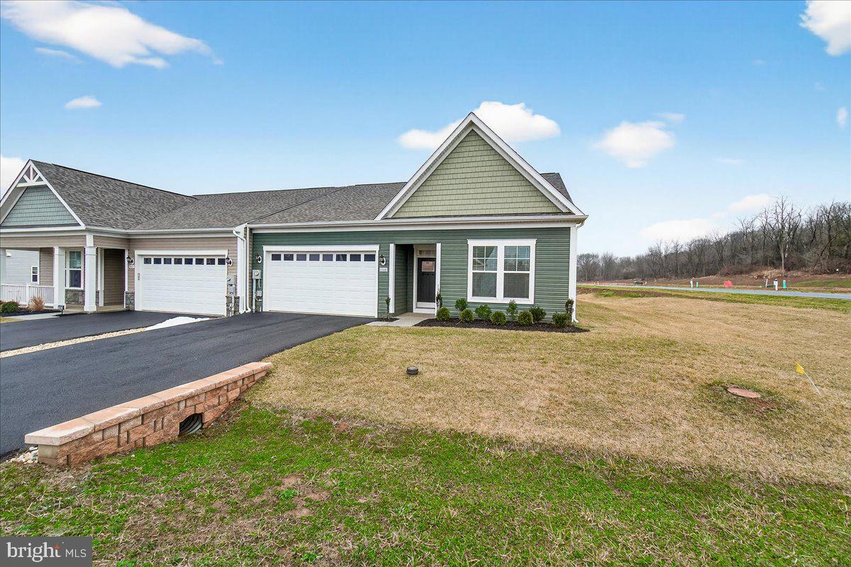 ROSEHILL MANOR - Residential