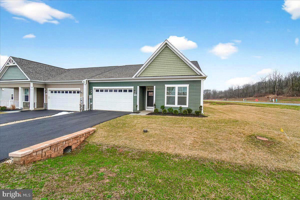 ROSEHILL MANOR - Residential