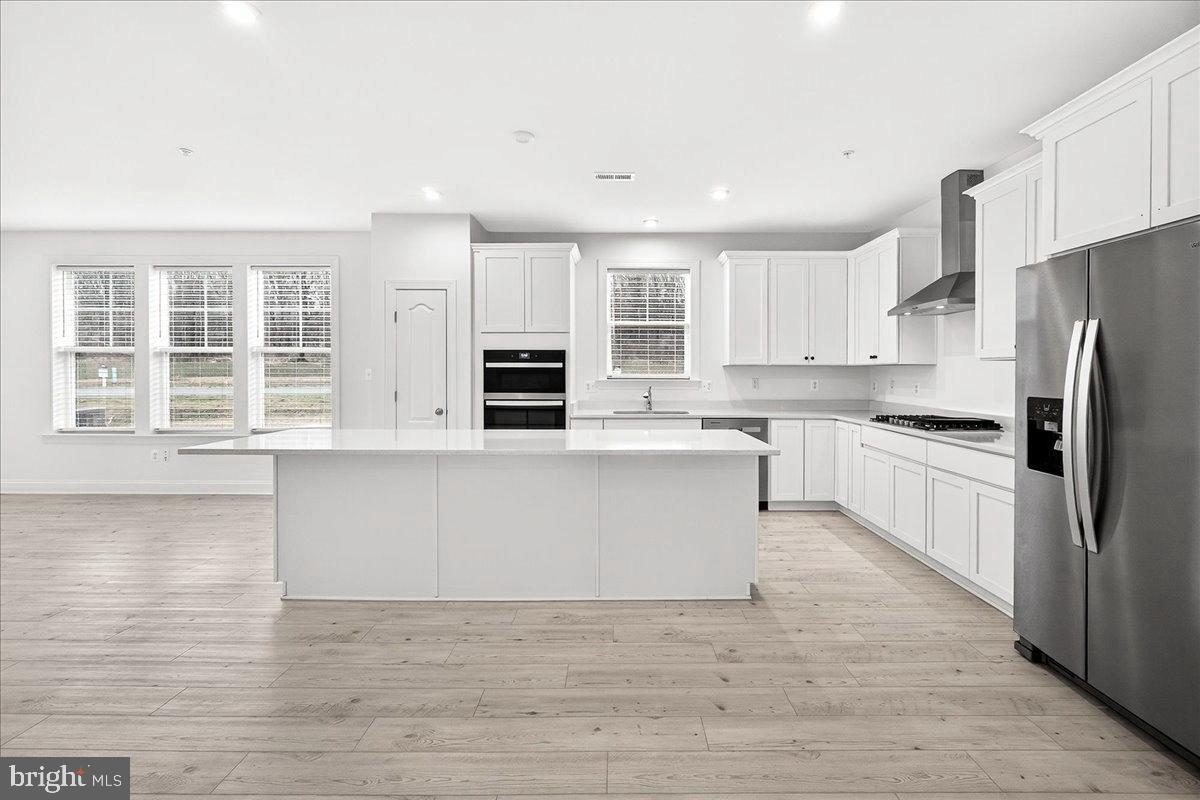 ROSEHILL MANOR - Residential