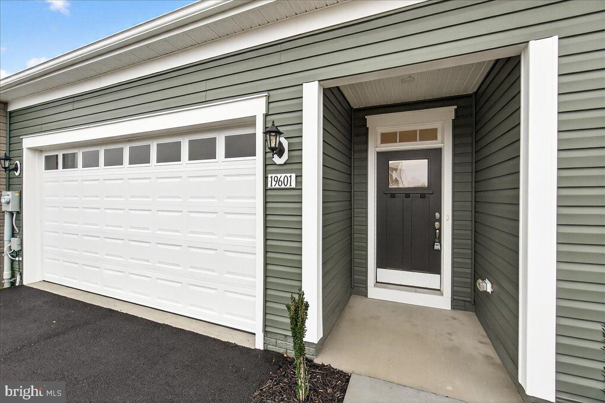 ROSEHILL MANOR - Residential