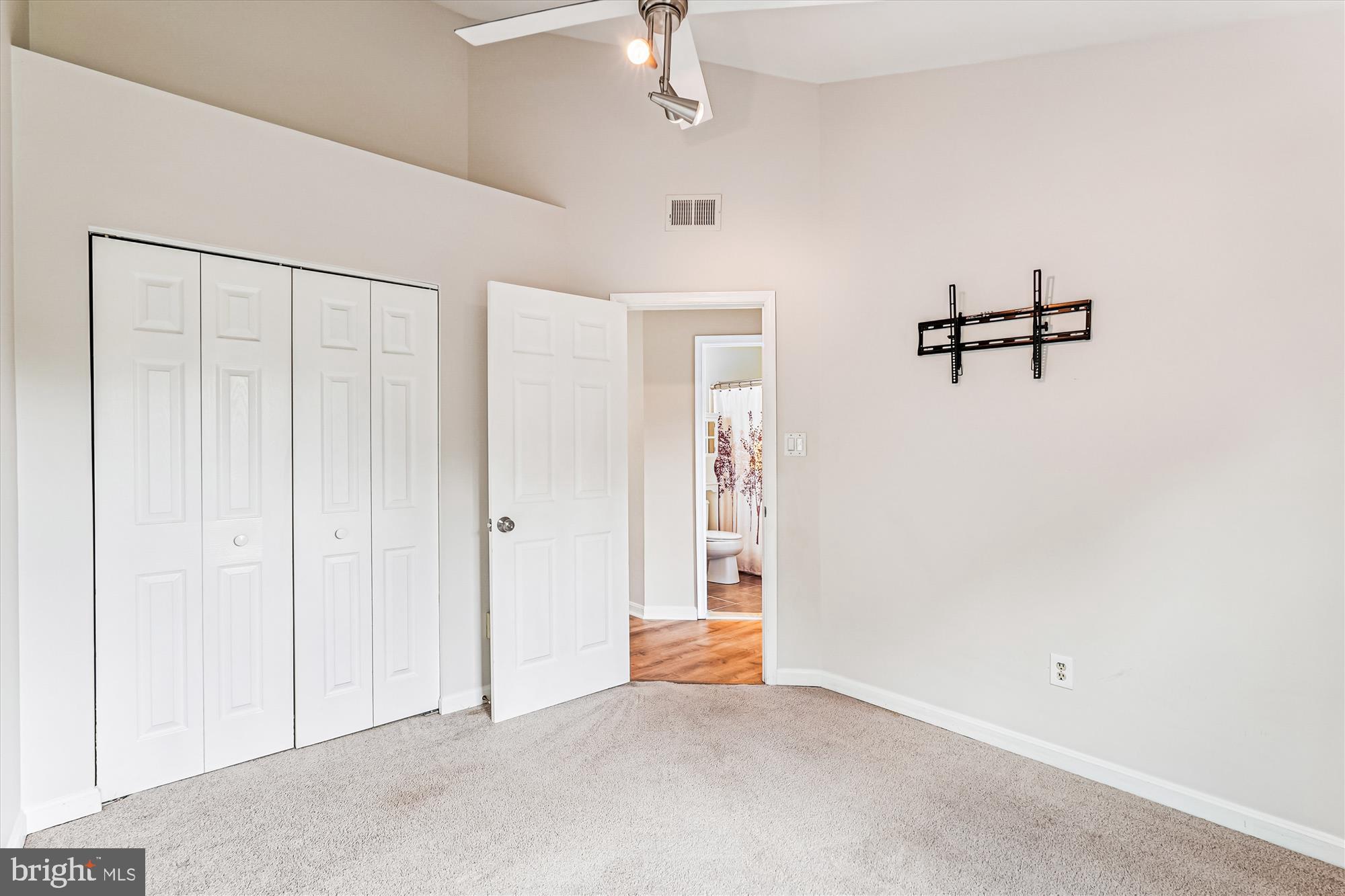 GREENWAY FARM - Residential