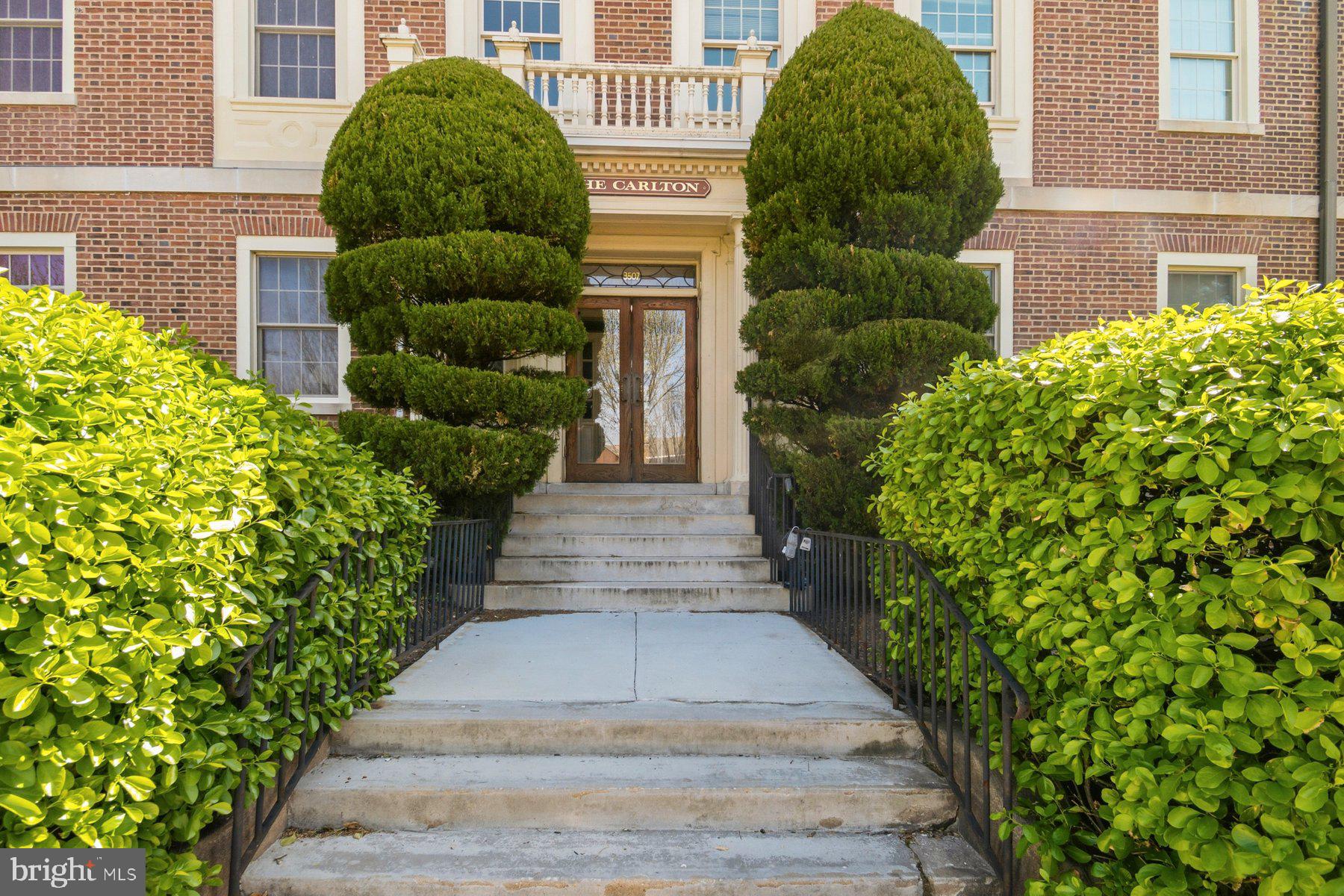 CHARLES VILLAGE - Residential