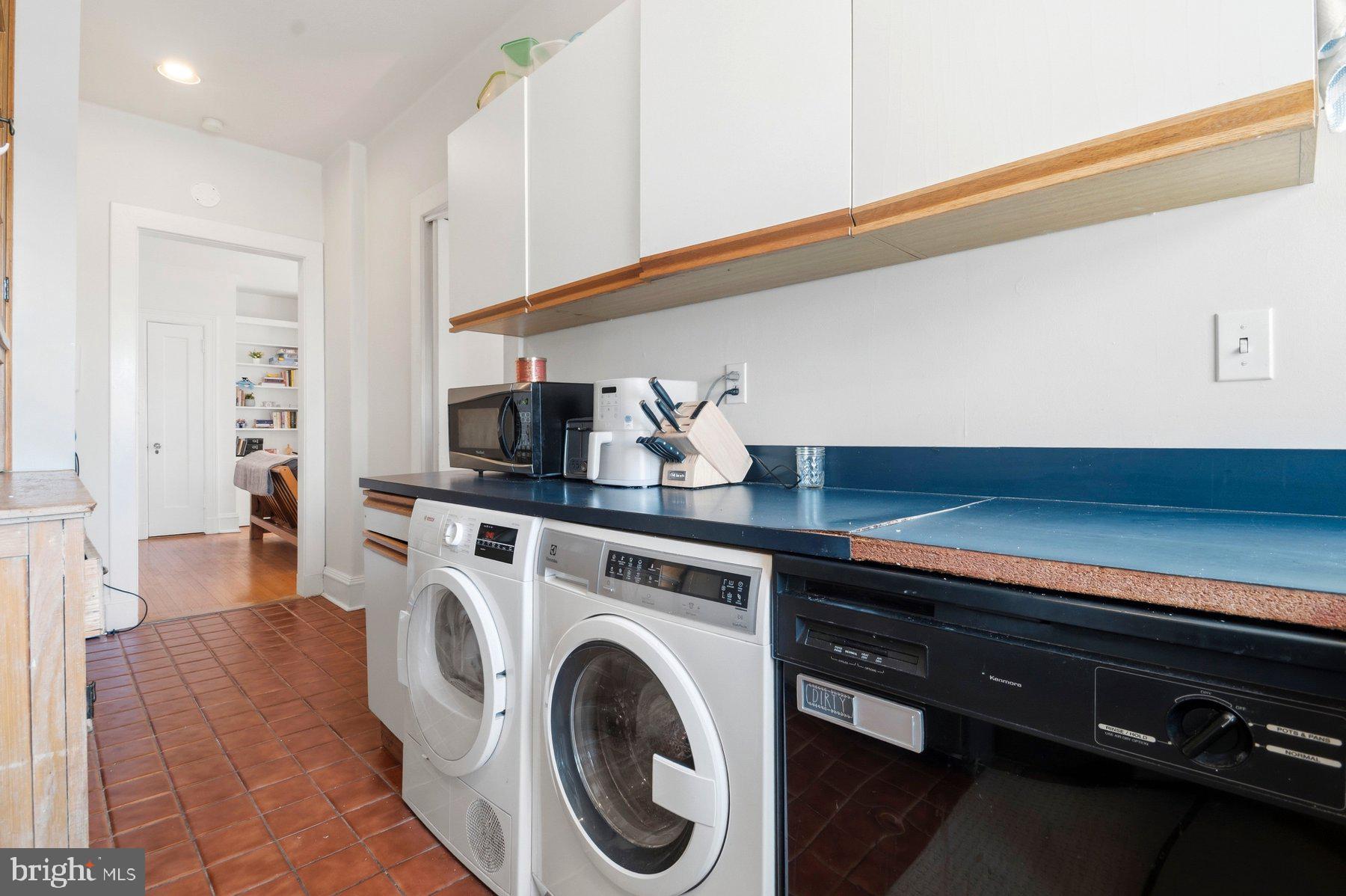 CHARLES VILLAGE - Residential