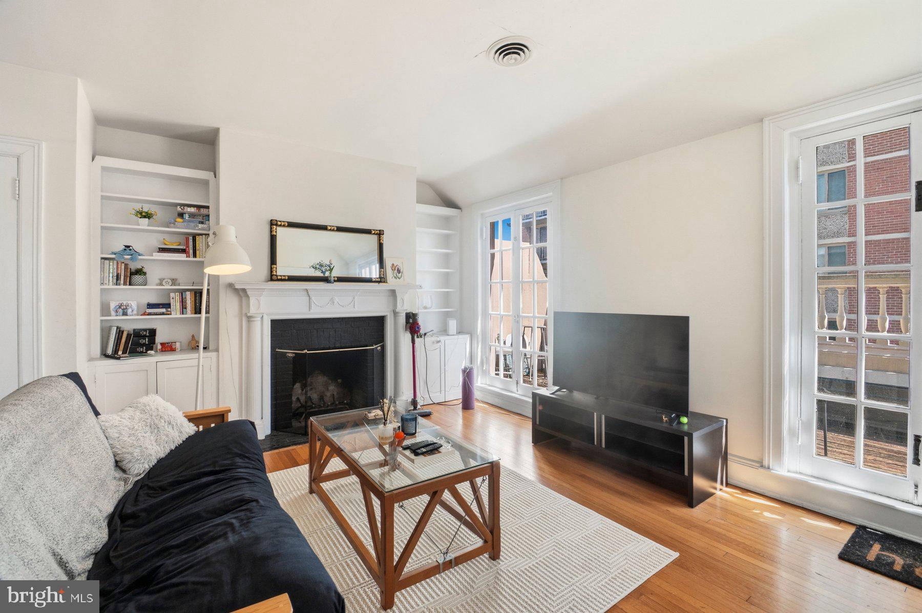 CHARLES VILLAGE - Residential