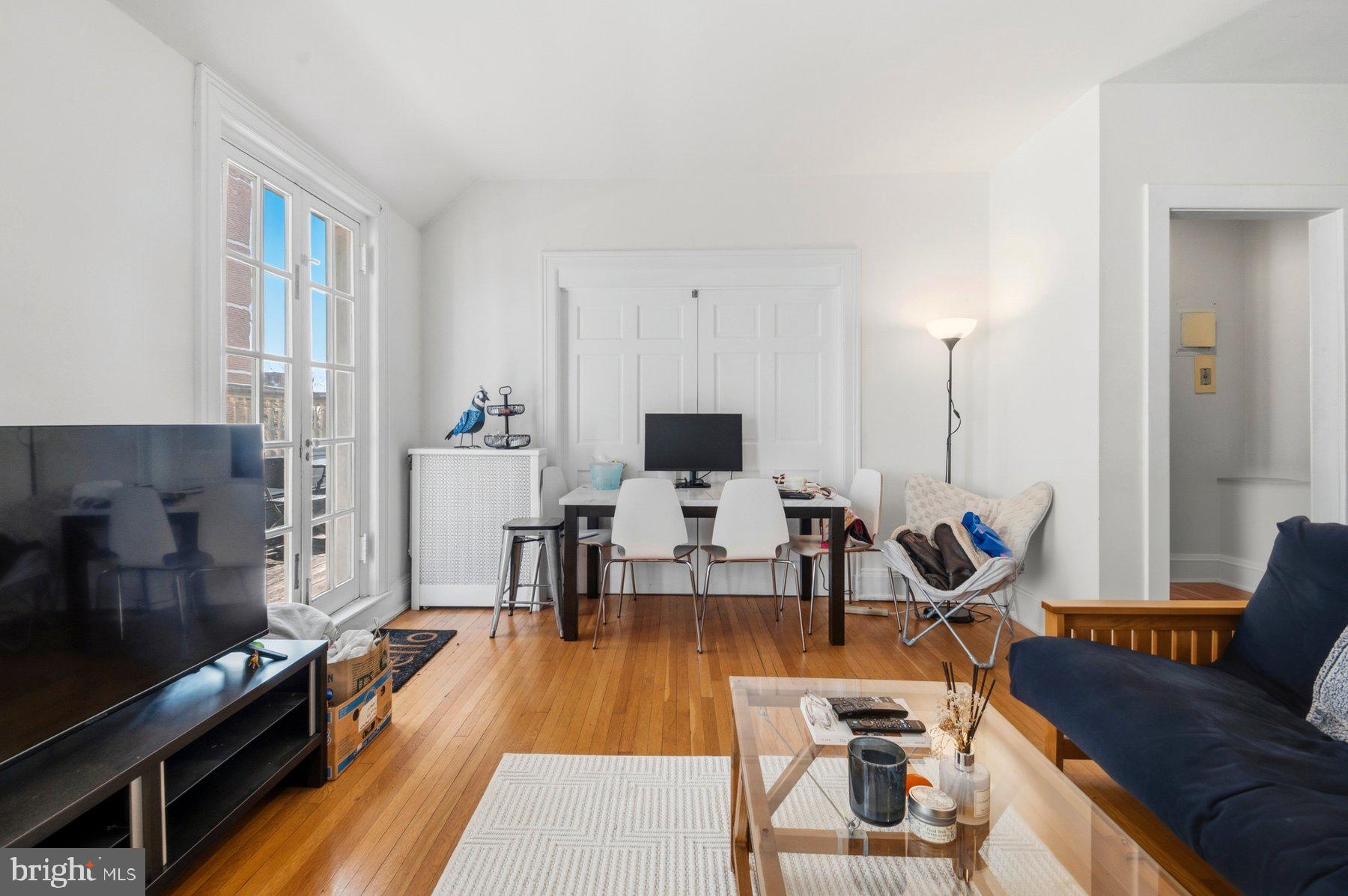 CHARLES VILLAGE - Residential