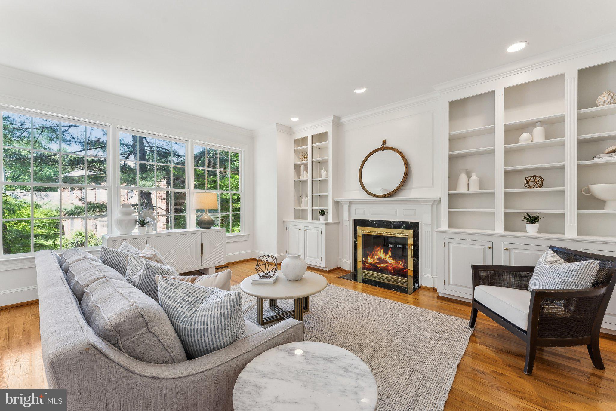 4819 KEMBLE PLACE NW