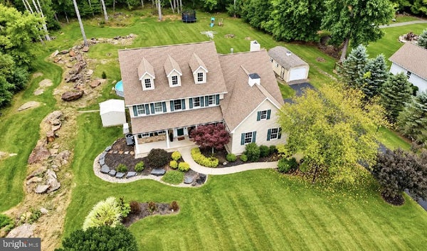 7915 RICHLANDTOWN RD, QUAKERTOWN, PA 18951 - Image 76e455b93c45e9797d1ee0fc8f6db978/728815501