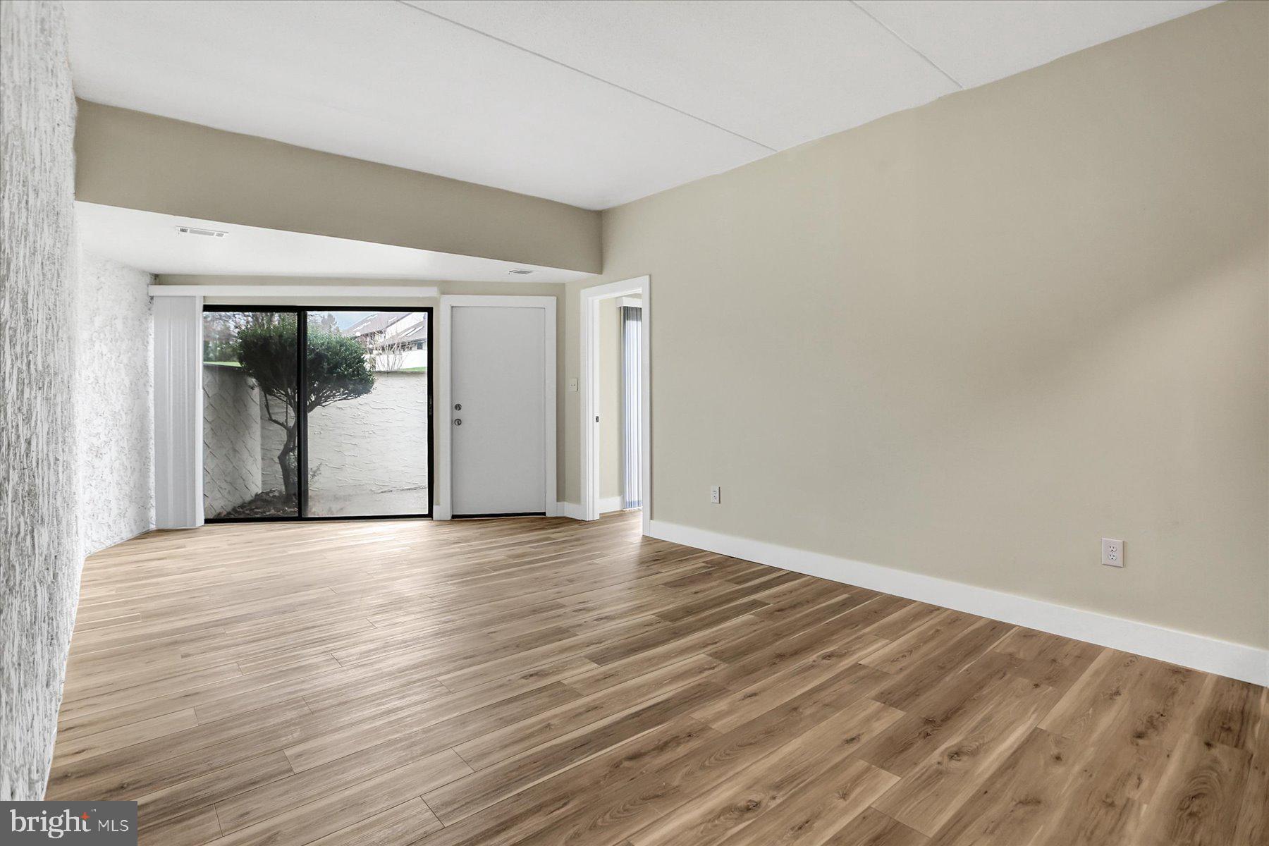 SUNGUILD I - Residential Lease