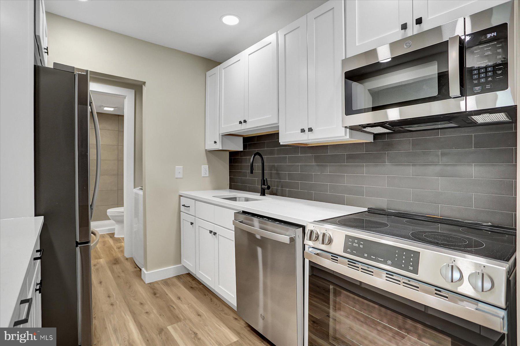 SUNGUILD I - Residential Lease