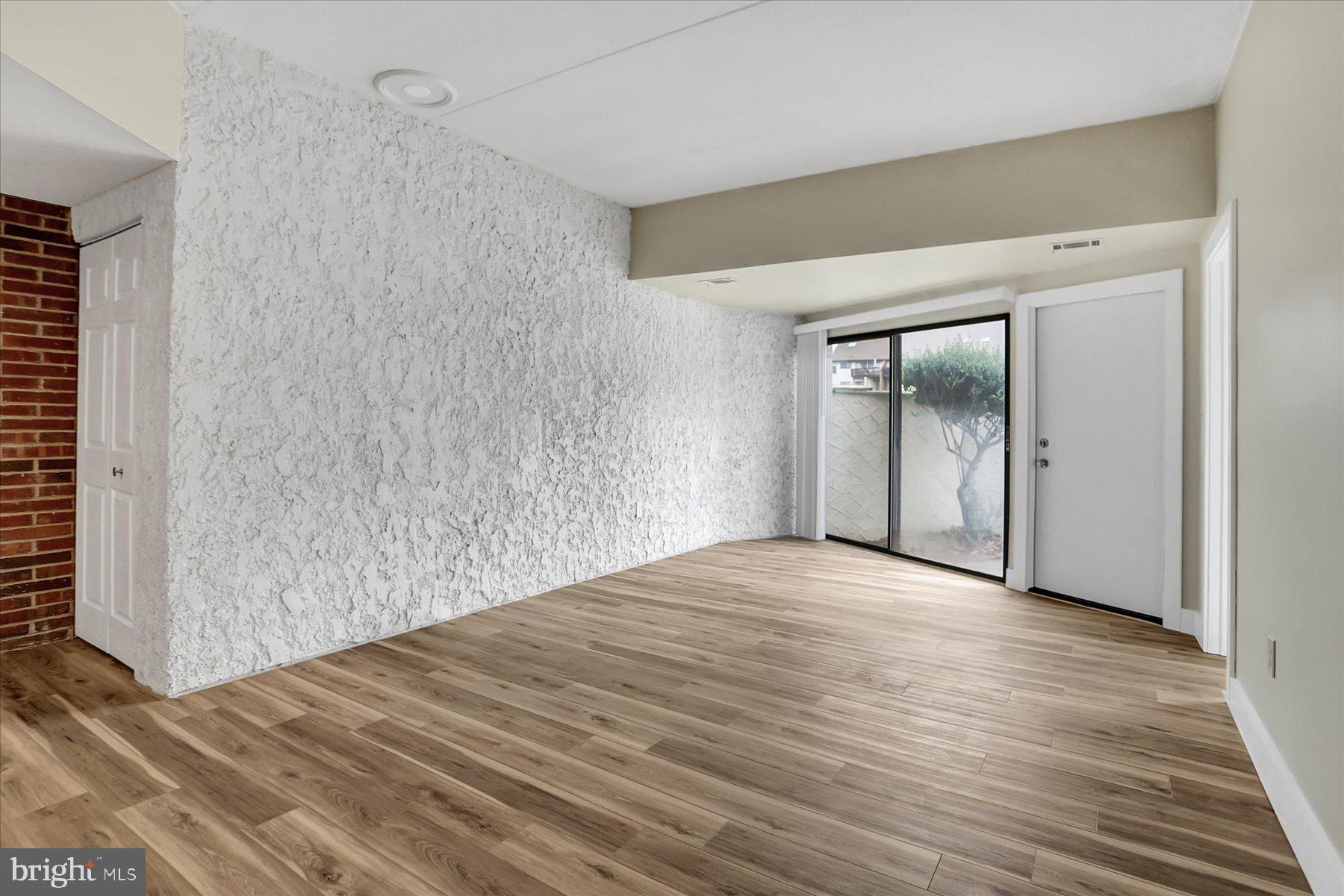 SUNGUILD I - Residential Lease