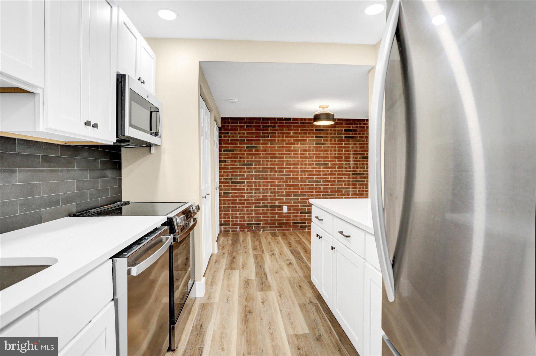 SUNGUILD I - Residential Lease