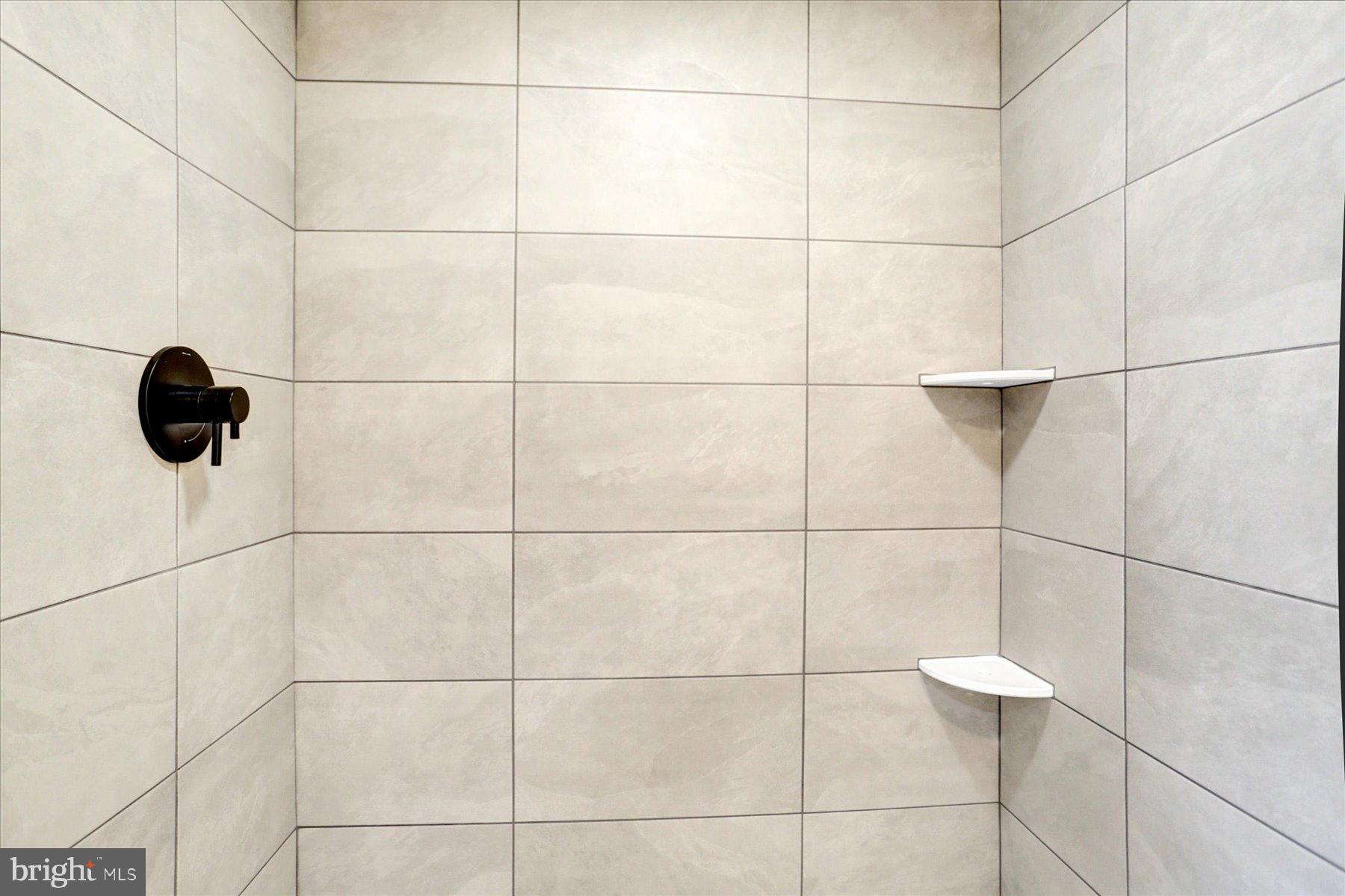 SUNGUILD I - Residential Lease