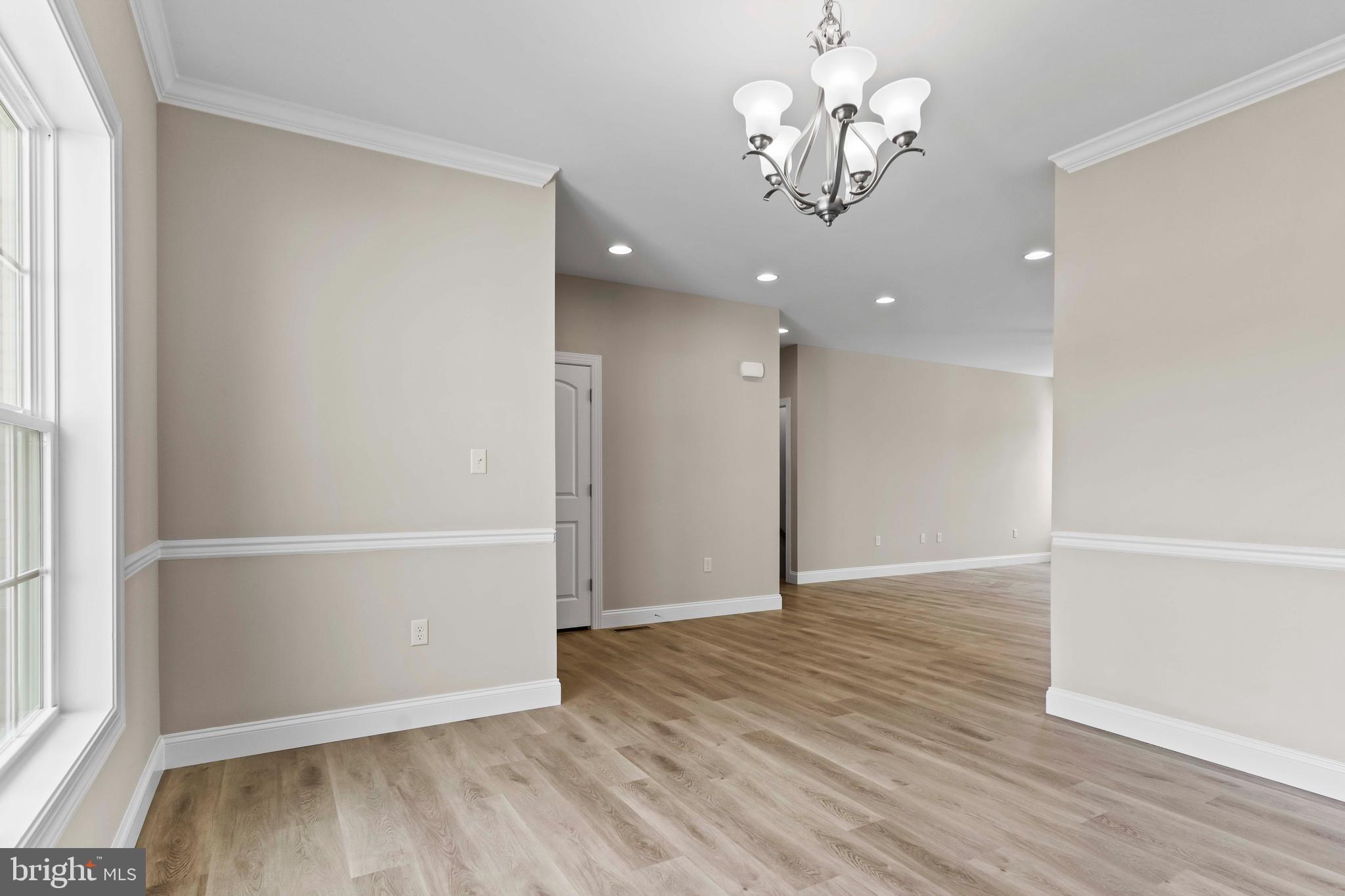 THE MEADOWS AT COLONIAL CLUB - Residential