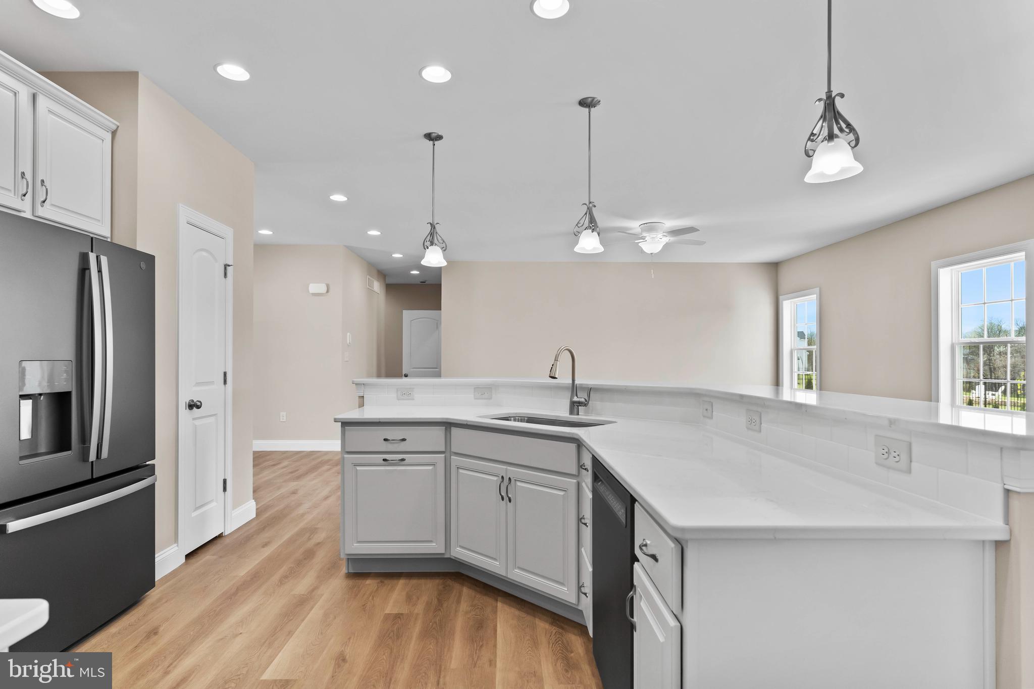 THE MEADOWS AT COLONIAL CLUB - Residential